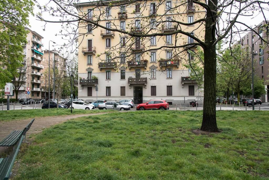 Mico 1 Bedroom Apartment - Youhosty Milano Exteriör bild